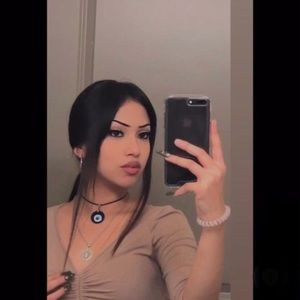 Meet your Posher, Danna